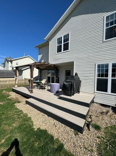 2747 Ashlar Dr, Springfield OH  45503-1862 exterior