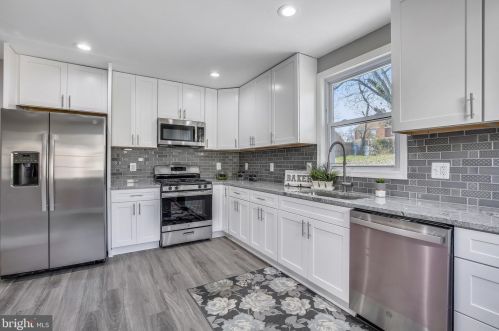 11810 Valleywood Dr, Silver Spring MD 20902-2233 exterior