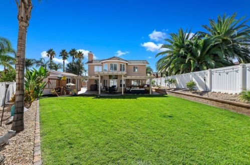 8517 Rosemary Dr, Riverside CA  92508-2921 exterior