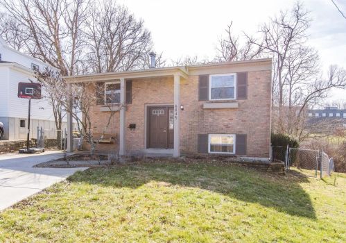 6845 Esther Ln, Cincinnati, OH 45243-3132