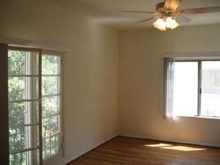 4262 1st St, Los Angeles CA  90004-4350 exterior