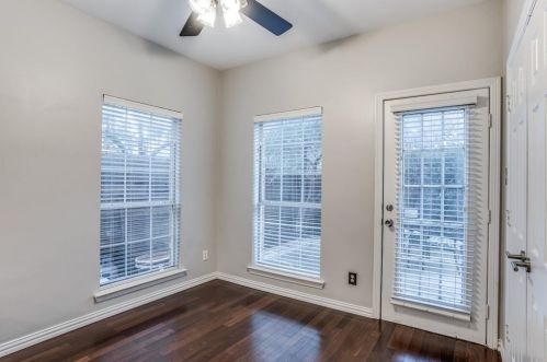 9400 Abbey Rd, Irving TX  75063-6418 exterior