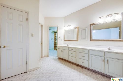 180 Elm Vly Dr, Spring Branch TX 78163-1821 exterior