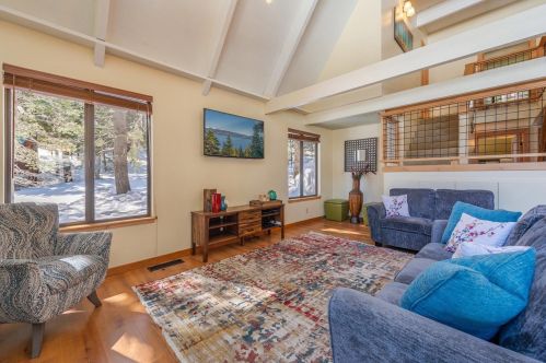 11436 Rhineland Ave, Truckee CA  96161-7067 exterior