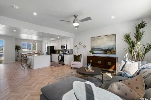 368 960, Highland, UT 84003