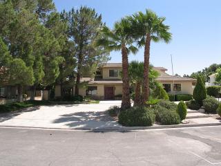 2258 Lucerne Dr, Henderson, NV 89014-4903