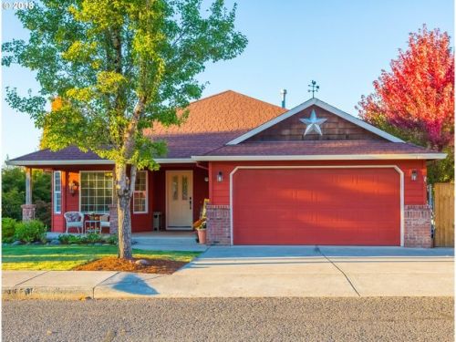 37531 Emerald Cascade St, Sandy, OR 97055-6370