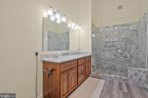 8858 Eagle Rock Ln, Springfield VA  22153-1727 exterior
