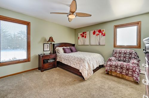 8300 County Line Rd, Willowbrook IL  60527-5719 exterior