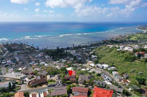 5243 Poola St, Honolulu HI  96821-1554 exterior