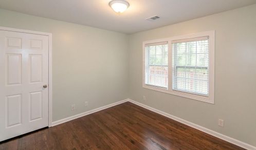 2829 Horse Shoe Dr, Atlanta GA  30316-4219 exterior