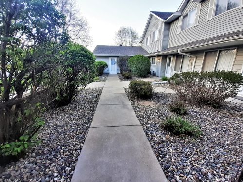 1573 Helmo Ave, Saint Paul MN  55128-5534 exterior