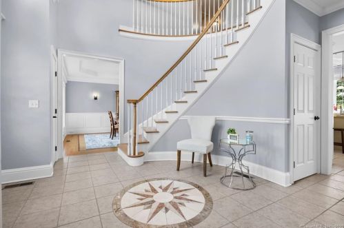 24 Cobblers Hill Ct, Upper Stepney, CT 06468-1343