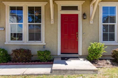812 Bussing Ct, Folsom, CA 95630-5427
