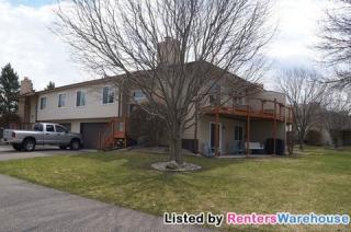 2299 Amberwood Dr, Saint Paul MN  55125-3006 exterior