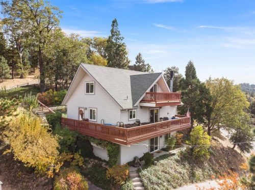 1243 Grass Valley Rd, Lake Arrowhead, CA