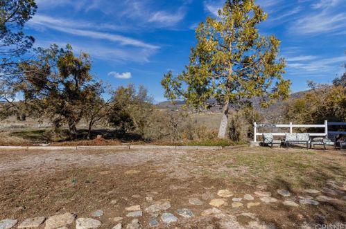 22944 Rim Way, Tehachapi, CA 93561-8218