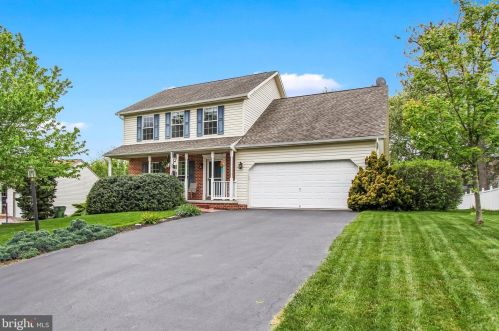 788 Willow Ridge Dr, York, PA 17404-6604