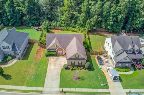 353 Spinner Dr, Jefferson, GA 30549-6755