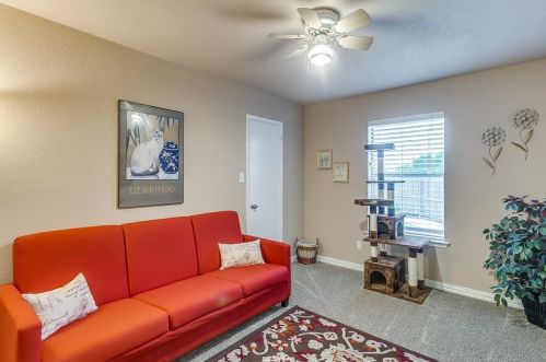 8100 Broken Arrow Rd, Fort Worth TX  76137-1291 exterior