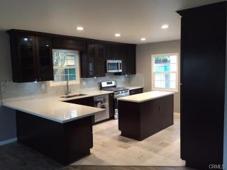 11156 Hadley St, Whittier, CA 90606-1655