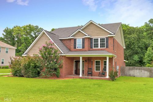 425 Peachtree Dr, Rincon, GA 31326-4890