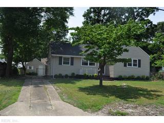 1339 Sheppard Ave, Norfolk VA  23518-2831 exterior