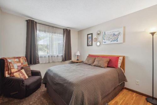 13565 Findlay Ave, Saint Paul MN  55124-8068 exterior