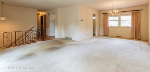 17730 Cherrywood Ln, Homewood, IL 60430-1121