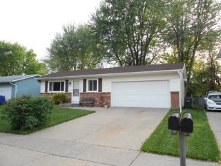1140 Calvin St, Davenport, IA 52804-4210