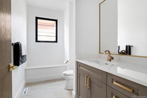 2524 Zenobia St, Denver CO  80204-1040 exterior