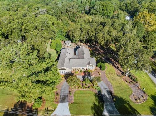 945 Old Post Rd, Madison, GA 30650-1822