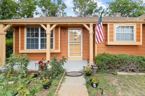 16307 Center Dr, Denver, CO 80017-2119