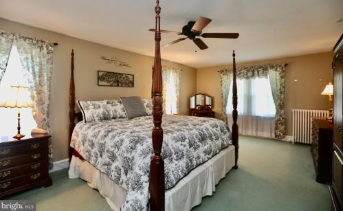 232 Holly Ave, Pitman NJ  08071-1257 exterior