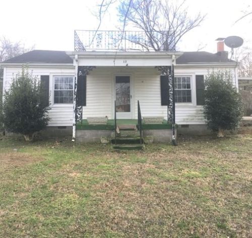 17 Dr James Fisher Cir, Lebanon, TN 37087-9250