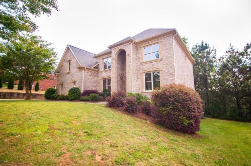 5170 Halcyon Dr, Atlanta GA  30349-1594 exterior