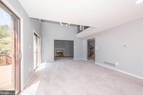 5612 Thicket Ln, Columbia MD  21044-2527 exterior