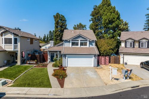 703 Poppy Cir, Vacaville, CA 95687-7201