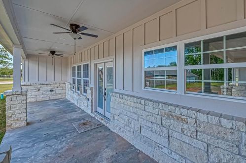 206 Cattle Drive Trl, Angleton TX 77515-9085 exterior