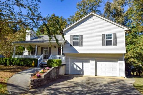 124 Lee St, Rockmart, GA 30153-2136