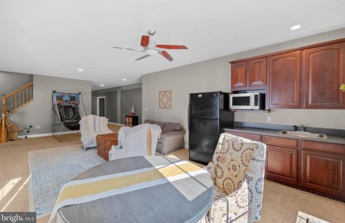 944 Old County Rd, Severna Park MD 21146-4817 exterior