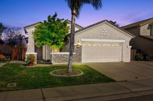 392 Illsley Way, Folsom, CA 95630-8427