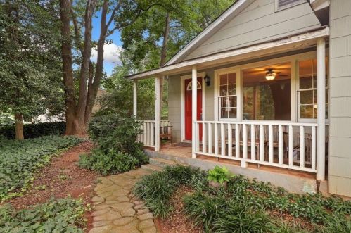 827 Kurtz Rd, Marietta, GA 30066-5363