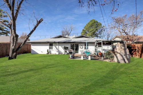 408 Highland Park Dr, Irving TX  75061-6742 exterior