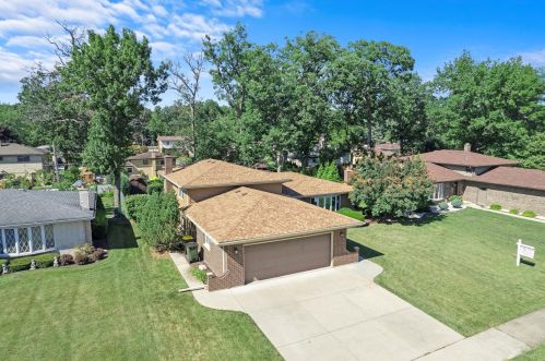 163 Spring Oaks Dr, Wood Dale, IL 60191-2242