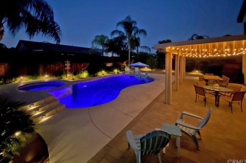 23284 Alta Oaks Dr, Wildomar, CA 92595-7657