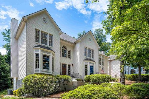 4325 Dover Crossing Dr, Marietta, GA 30066-2167