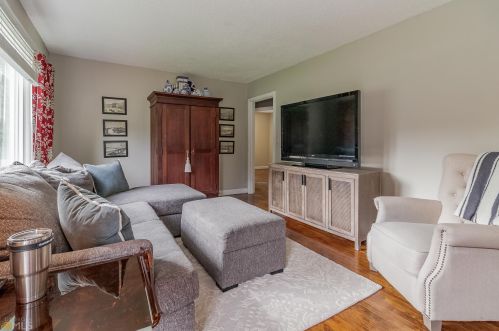 204 Circle Dr, Lafayette, GA 30728-2214