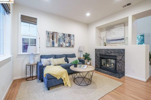 201 Flagstone Cmn, Livermore, CA 94550-3961