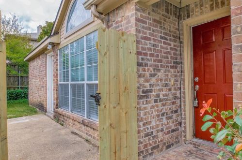 2142 Glen Heights Dr, Garland TX  75044-5518 exterior